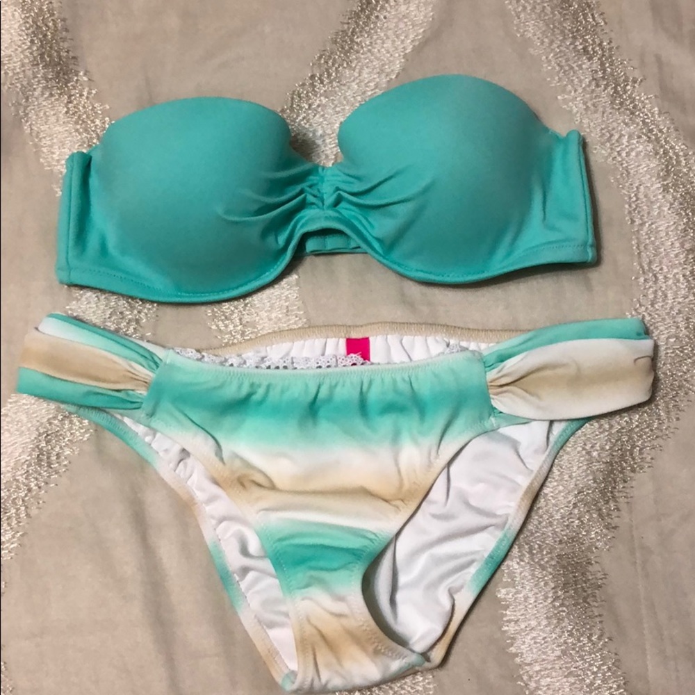 Victoria’s Secret 2 piece bikini
